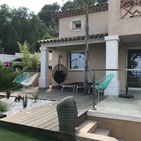 Hovanes Villa *
